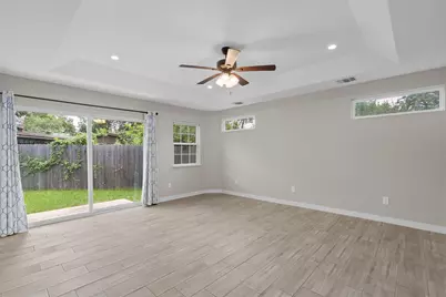 7707 Robalo Road, Austin, TX 78757 - Photo 13
