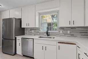 7707 Robalo Rd, Austin, TX 78757 - Photo 9
