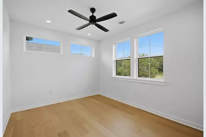 18303 Lake Oaks Drive, Jonestown, TX 78645 - Photo 37