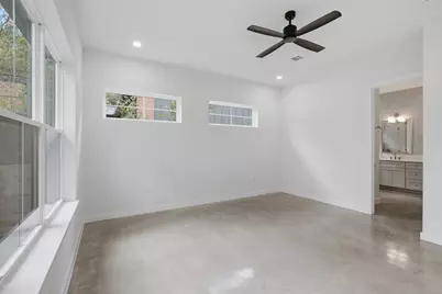 18303 Lake Oaks Drive, Jonestown, TX 78645 - Photo 23