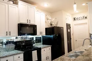 19805 Grover Cleveland Way, Manor, TX 78653 - Photo 13