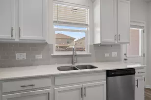6400 Rafferty Ln, Austin, TX 78747 - Photo 11