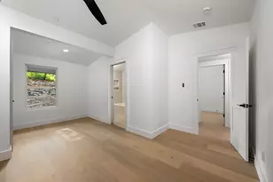 803 Terrace Mountain Dr, West Lake Hills, TX 78746 - Photo 23