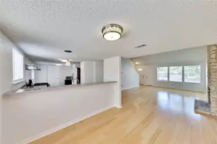 9731 Meadowheath Dr, Austin, TX 78729 - Photo 7