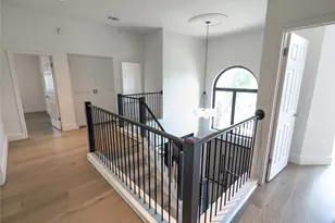 9257 Scenic Bluff Dr, Austin, TX 78733 - Photo 19