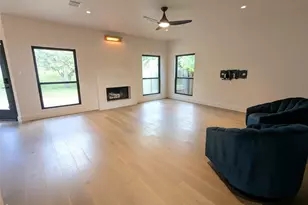 9257 Scenic Bluff Dr, Austin, TX 78733 - Photo 7