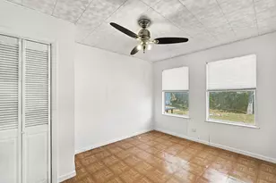 904 Kirk St, Taylor, TX 76574 - Photo 15