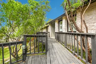 6304 Whitemarsh Valley Walk, Austin, TX 78746 - Photo 9