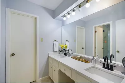 6304 Whitemarsh Valley Walk, Austin, TX 78746 - Photo 25