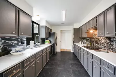 6304 Whitemarsh Valley Walk, Austin, TX 78746 - Photo 15