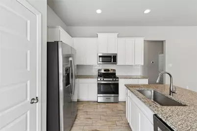 120 Lyndon Drive, San Marcos, TX 78666 - Photo 11