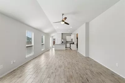 120 Lyndon Drive, San Marcos, TX 78666 - Photo 7