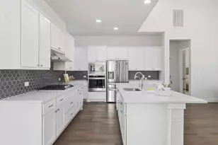 171 Roseheath Ln, Liberty Hill, TX 78642 - Photo 9
