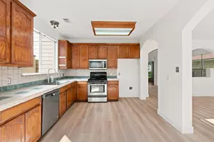 1905 White Oak Loop, Round Rock, TX 78681 - Photo 11