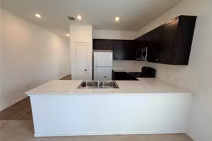 14129 Tordillo Dr, Elgin, TX 78621 - Photo 7