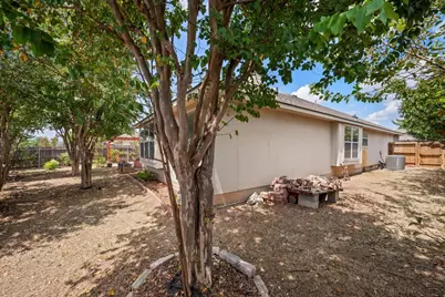 105 Mattingly Street, Hutto, TX 78634 - Photo 31