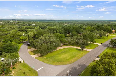 210 Waxwing Drive, Buda, TX 78610 - Photo 3