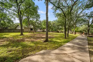 210 Waxwing Dr, Buda, TX 78610 - Photo 33