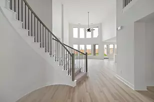 132 Cloverton Cres, Hutto, TX 78634 - Photo 9