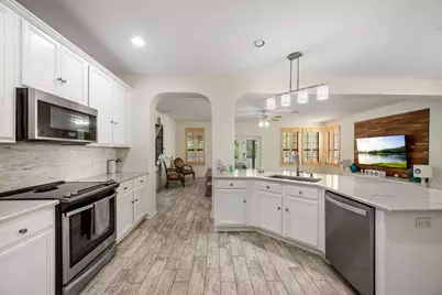 10232 Grizzly Oak Drive, Austin, TX 78748 - Photo 9