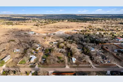 385 Alta Vista Drive, Bastrop, TX 78602 - Photo 3