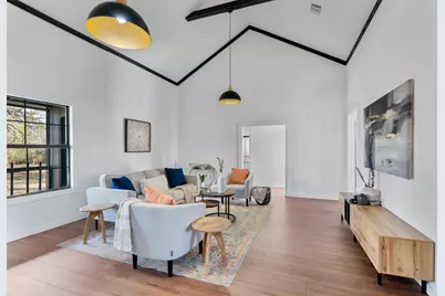 385 Alta Vista Drive, Bastrop, TX 78602 - Photo 9