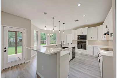 10701 Pinkney Lane, Austin, TX 78739 - Photo 11