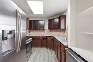 915 Vargas Rd, Austin, TX 78741 - Photo 9
