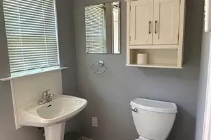 1041 Rosemont St, Austin, TX 78723 - Photo 11