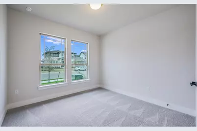 8921 Pallas Cat Drive, Austin, TX 78744 - Photo 5