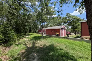 839 Northwood Cir, Rockdale, TX 76567 - Photo 25