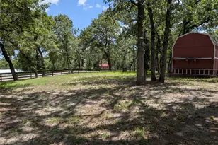 839 Northwood Cir, Rockdale, TX 76567 - Photo 31