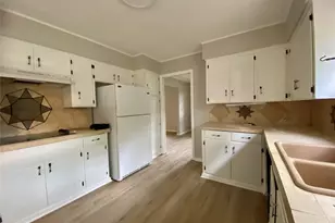 8708 Azalea Trail, Austin, TX 78759 - Photo 9