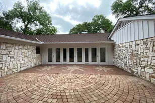 8708 Azalea Trail, Austin, TX 78759 - Photo 15