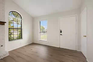 4009 Hillside Dr, Round Rock, TX 78681 - Photo 9