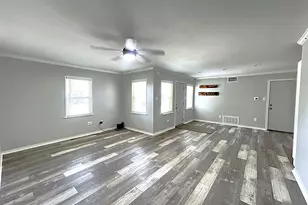 409 Oscar St, Taylor, TX 76574 - Photo 11