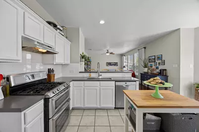 17833 Madden Drive, Pflugerville, TX 78660 - Photo 11