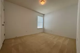 18420 Wind Tree Ln, Elgin, TX 78621 - Photo 11