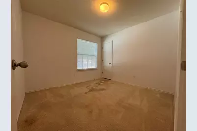 18420 Wind Tree Lane, Elgin, TX 78621 - Photo 9