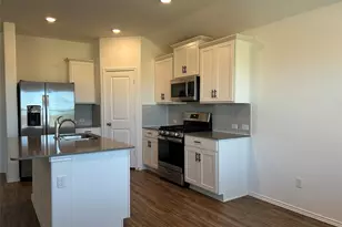 118 Isaac Millsaps Trl, Bastrop, TX 78602 - Photo 3