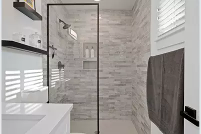 827 Sussex Drive, Austin, TX 78745 - Photo 13