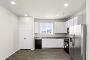 3013 Winding Creek Rd, Kyle, TX 78640 - Photo 5