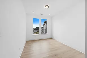 300 Yaklin Dr, Liberty Hill, TX 78642 - Photo 25