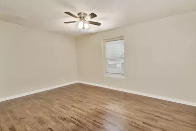 1704 E.M. Franklin Avenue #Unit B, Austin, TX 78721 - Photo 15