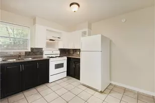 1704 E M. Franklin Ave, Austin, TX 78721 - Photo 7