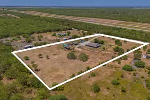 1781 Long Rd, Lockhart, TX 78644 - Photo 3