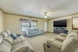 1781 Long Rd, Lockhart, TX 78644 - Photo 9