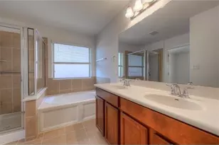 10721 Dinah Dr, Austin, TX 78748 - Photo 17