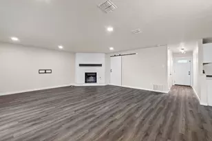 1737 Cricket Hollow Dr, Austin, TX 78758 - Photo 7