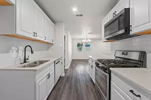 1737 Cricket Hollow Dr, Austin, TX 78758 - Photo 11